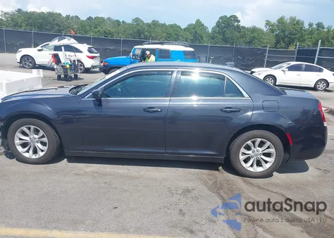 2015 Chrysler 300 Limited из США, поврежденный, VIN 2C3CCAAG6FH818332